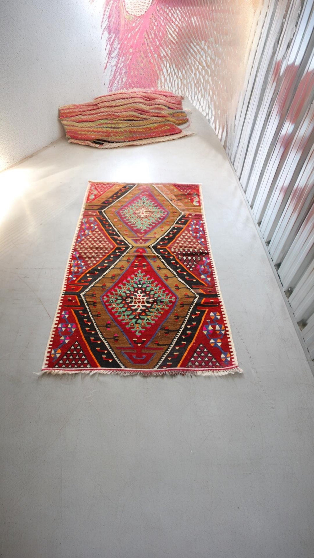 Authentic Turkish Kilim Style | Tribal Boho Area Rug | Handwoven Wool Decor, 95cm x 165cm