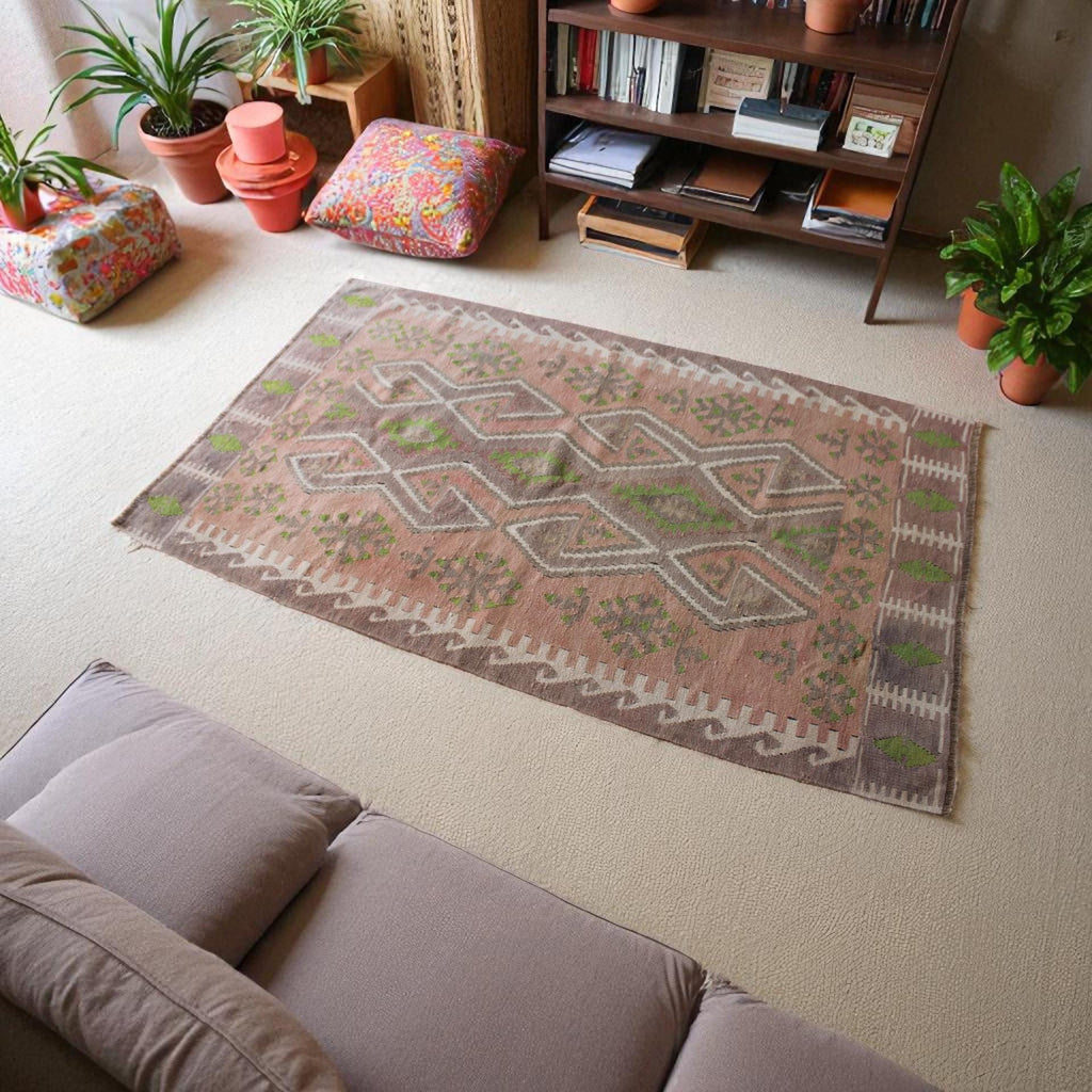 Turkish Rugs, "Kilim Style Wool" from the heart of Anatolia, Cappadocia, 98cm x 170cm