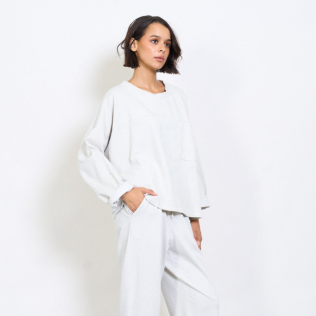 Light Grey Oversized Sweatshirt, Unique Size – Minimalist Lounge Top, Boxy Long Sleeve Pullover, Soft Cotton Relaxed Fit