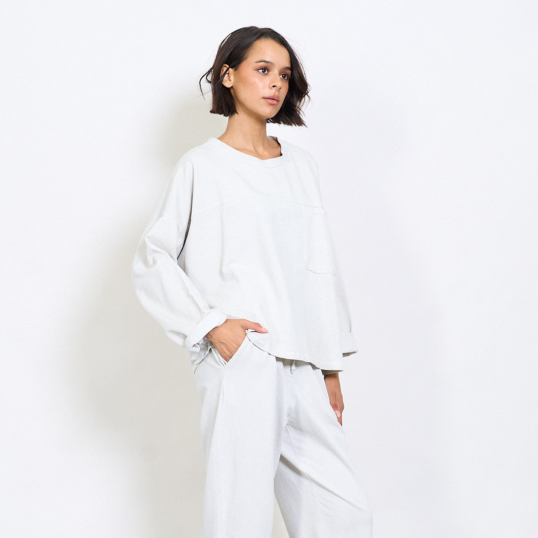 Light Grey Oversized Sweatshirt, Unique Size – Minimalist Lounge Top, Boxy Long Sleeve Pullover, Soft Cotton Relaxed Fit