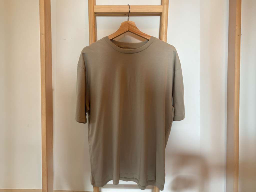 Zeit and Zaatar Graphic T-Shirt – Minimalist Olive Oil & Herb Illustration Tee, Neutral Cotton Unisex Top