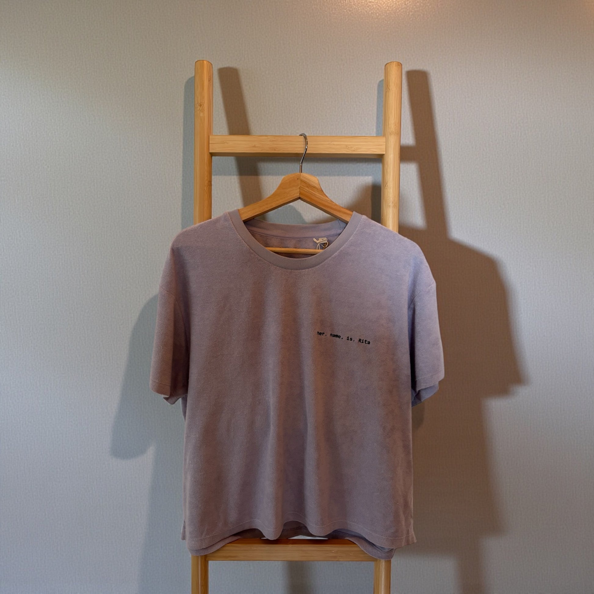 Towel Effect Lavender T-Shirt – Minimalist Unisex Tee, Relaxed Fit Cotton Top, Neutral Everyday Basic