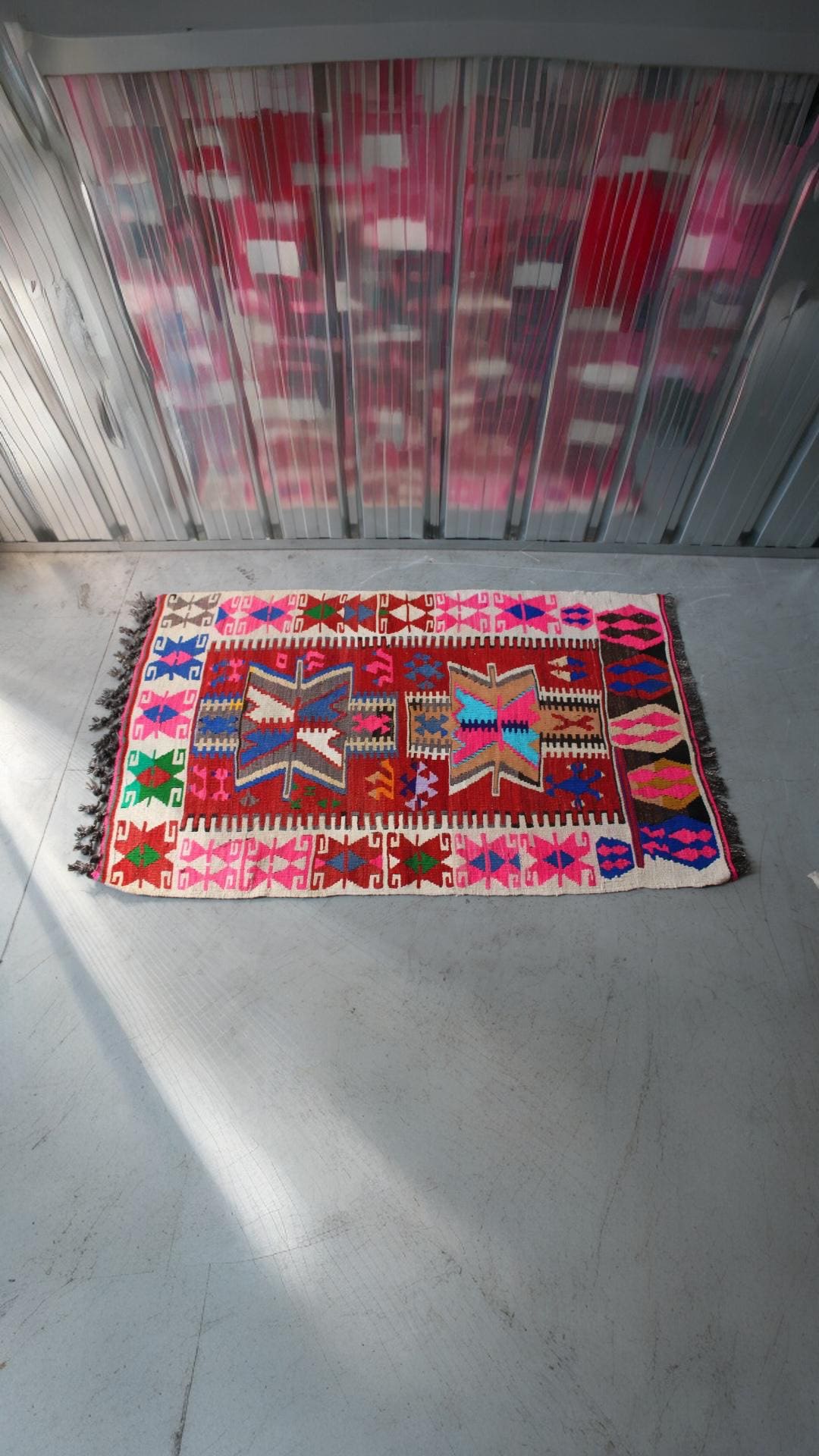 Turkish Rugs, "Kilim Style Wool" from the heart of Anatolia, Cappadocia, 80cm x 127cm