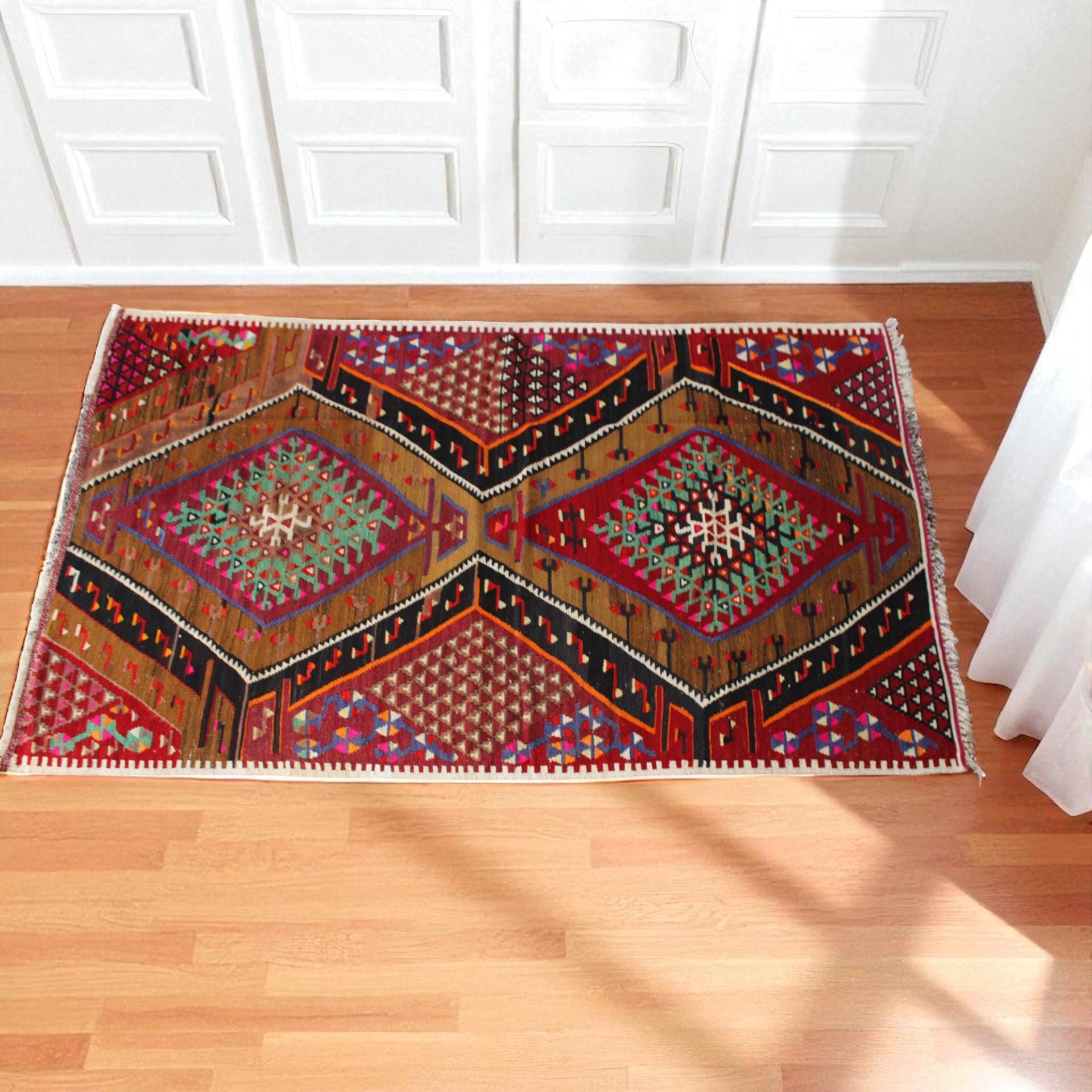 Authentic Turkish Kilim Style | Tribal Boho Area Rug | Handwoven Wool Decor, 95cm x 165cm