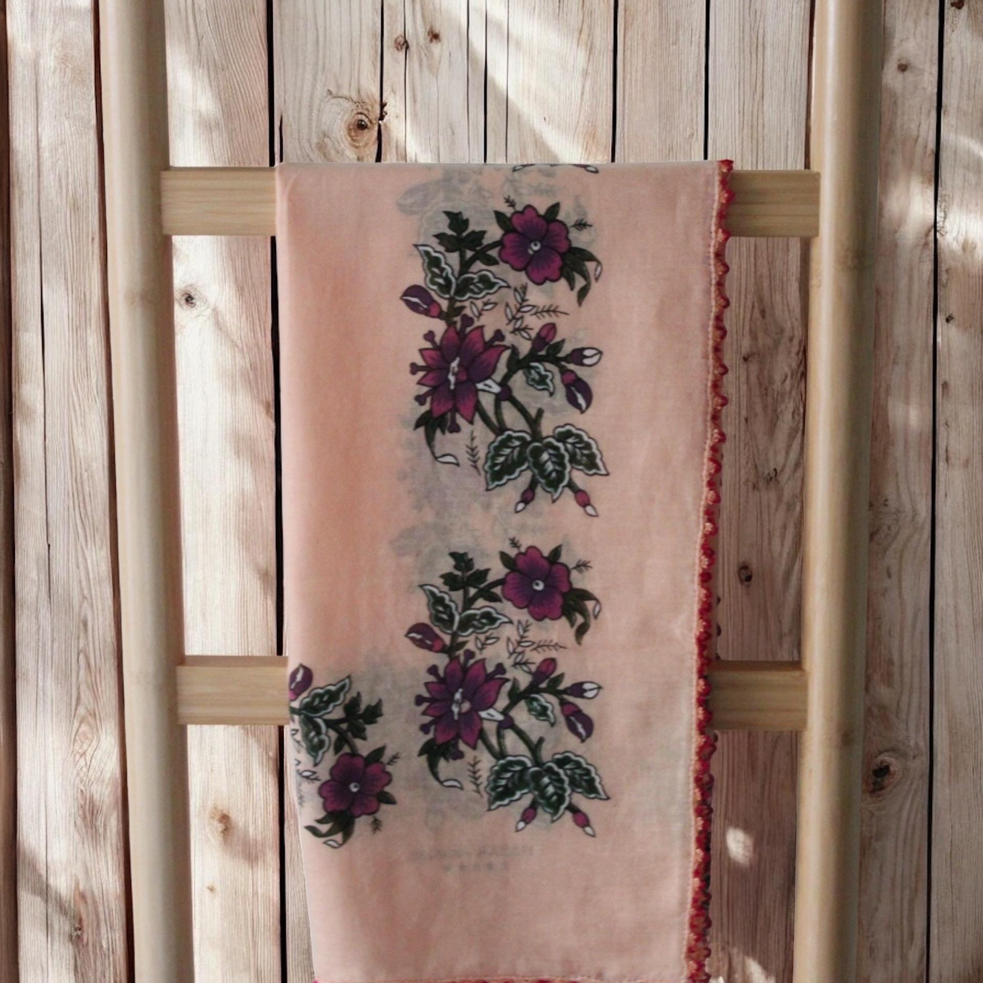 Handmade Turkish Floral Scarves – Oya Lace Headscarves – Lightweight Chiffon Shawls – Boho Gift for Her – Traditional Embroidered Wrap